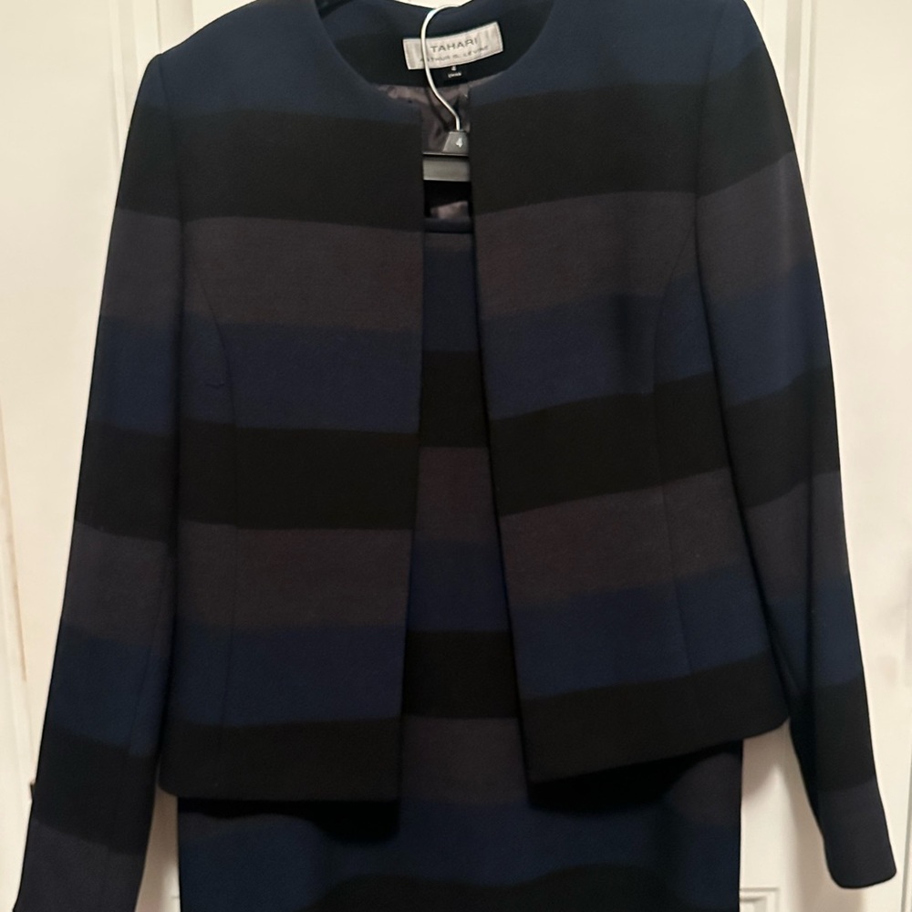 Tahari Women's Bold Striped Blazer and Pencil Skirt Set - Black, Grey and Blue